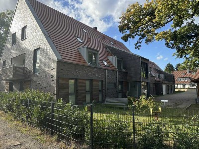 *Attraktive Kapitalanlage* Exklusive vermietete Penthouse-Wohnung mit Südwest-Balkon in Isernhagen