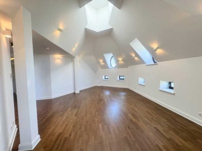 Exklusive 173 m² in Citylage + Lift + Parkett + Fußbodenhzg. + 13m² Loggia + 2 Bäder + Lichtkuppel