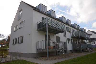 Keine EBK! 2-Zi.-Whg. mit 8 m² Balkon und Gemeinschaftsgarten in Rgbg. Süd/zwischen Uni und Altstadt