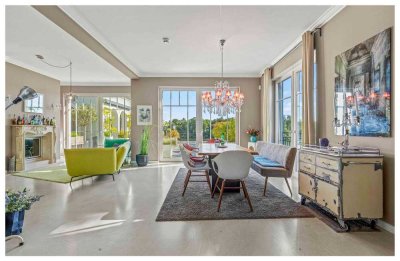 Traumhafte Seewohnung mit Bootsliegeplatz, großer Terrasse, Küche, Kamin und PKW-Stellplatz