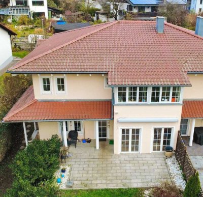 Familienidylle mit Einliegerwohnung – Stil, Raum und Natur perfekt kombiniert