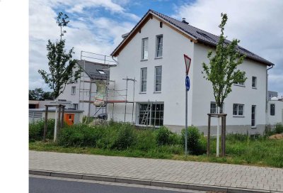 Profi Concept: Jügesheim - Erstbezug einer charmanten 3-Zi.-Whg. im Neubaugebiet.....