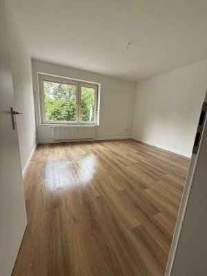Helle, zentralgelegene 2-Zimmer-Wohnung ideal für Singles und Paare