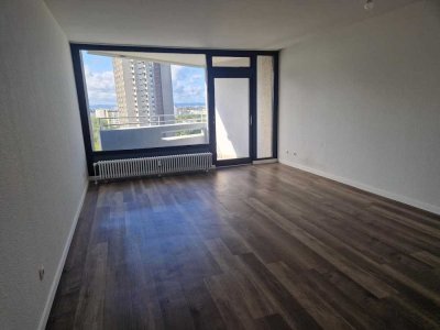 Moderne 1-Zimmer-Wohnung mit offener Wohnküche in Mannheim-Vogelstang