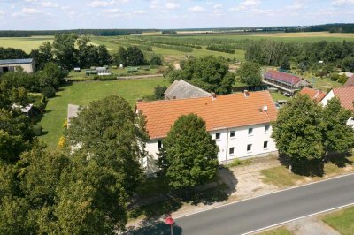 Einzigartige Investitionsmöglichkeit - attraktives Mehrfamilienhaus mit großem Entwicklungspotenzial