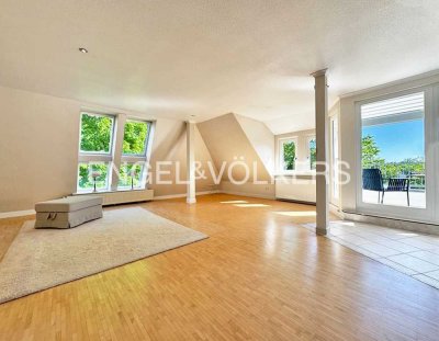Stilvolle 4-Zimmer-Maisonettewohnung                          mit Pkw-Carport-Stellplatz