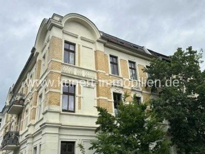 Bezugsfreie DG-Wohnung mit Terrasse nahe Umweltamt, 2 Zimmer, Wohnküche, Bad mit Wanne und Dusche