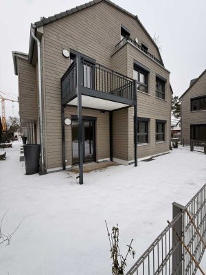 4,5 Zimmer-Maisonette-Wohnung mit zwei Bädern, Garten und Hobbyraum ab sofort zu vermieten