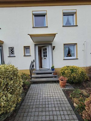 Charmantes Reihenmittelhaus mit 5 Zimmern in Frankfurt-Nieder-Eschbach - ideal für junge Familien