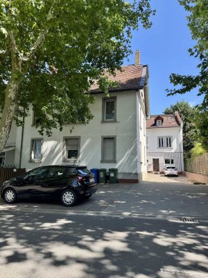 Wunderschöne neuwertige 1,5 ZKB im Erdgeschoss mit Küche in bester Lage