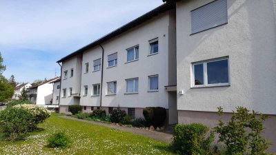 Helle 4-Zimmer-Wohnung mit Balkon und gehobener Innenausstattung in Stuttgart