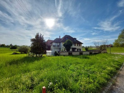 Schöne und neuwertige 5-Zimmer-Wohnung mit EBK in Efringen-Kirchen