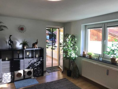 Miesbach, sehr gepflegte 3-Zi.-Wohnung mit Balkon und Gartenmitbenutzung!