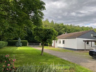 Modernisiertes 4-Zimmer-Einfamilienhaus auf idyllischer Reitanlage im Grünen und trotzdem stadtnah