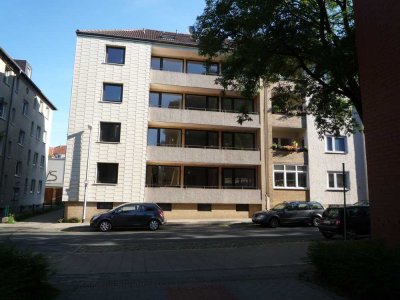Univiertel - große 1,5-Zimmer-Wohnung., voll möbliert - neuwertig + Stellplatz mögl.