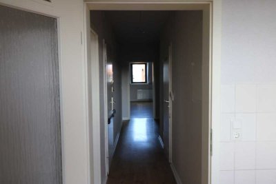 Exklusive 3,5-Zimmer-Dachgeschosswohnung nach KERNSANIERUNG