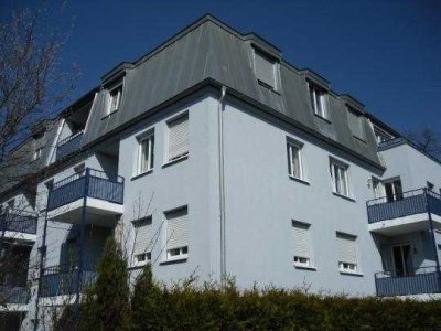 *** 3 Zimmer + Loggia + Dachgeschoss + TG -Stellplatz ***