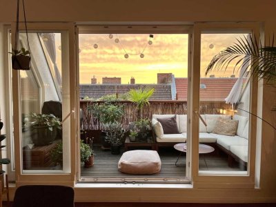 Lichtdurchflutete und geschmackvoll möblierte 4-Zimmer-Wohnung in Berlin Lichtenberg