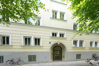 Nahe Rotkreuzplatz - 4-Zi.-Altbauwohnung mit Balkon zum Innenhof