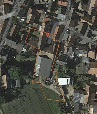Entwicklungspotential: 1-Familienhaus auf 2600 qm Grundst. (Feldrandlage) + Garten, Halle, Scheunen