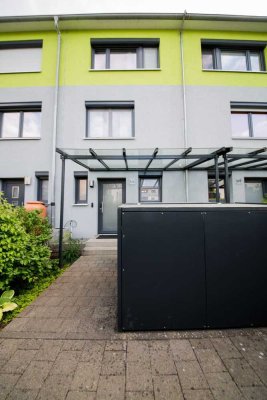 Attraktives Reihenhaus mit gemütlichem Garten