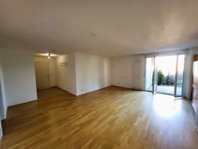 Gepflegte 3,5-Zi-EG-Wohnung mit Terrasse und EBK in Sindelfingen