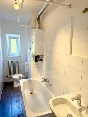 Großzügige 3 Zimmer Wohnung | Balkon & modernes Bad | Sehr zentral
