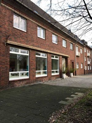 *** Attraktive 3-Zi.-Whg. in Schlossparknähe sucht nette Bewohner! ***