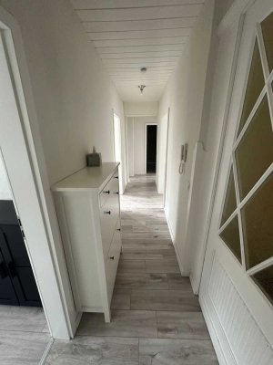 Geschmackvolle 3-Raum-Altbau-Wohnung in Meerbusch - Osterath