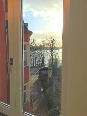 1 bis 1,5 -Zimmer-Wohnung, möbliert "LÖFFELFERTIG" mit Seeblick