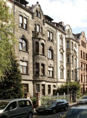 Ansprechende 4-Zimmer-Altbauwohnung in Saarbrücken