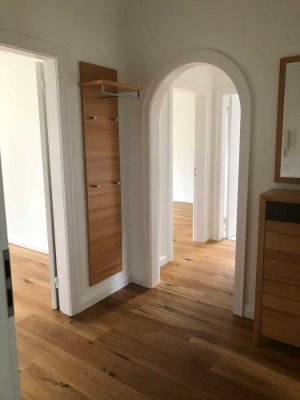 3 Zimmerwohnung mit Balkon, Südlage im 3 OG, komplett Saniert