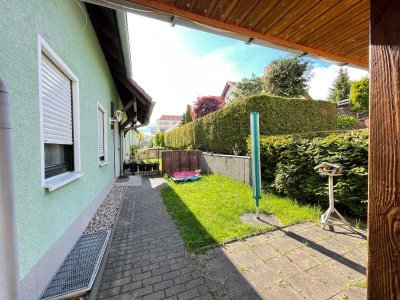 Große 7 Zimmer Doppelhaushälfte in Rabenau