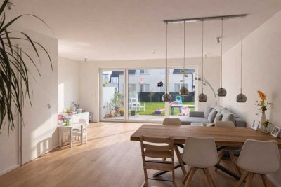 Exklusiver und teilmöblierter Familienwohntraum in Huckingen (Premiumküche, PV)