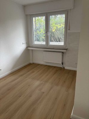 2-Zimmer Erdgeschosswohnung mit großem Balkon in Bochum-Weitmar-Mark