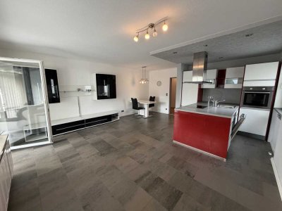 Helle 3-Zimmer-EG-Wohnung mit Wintergarten und großer Terrasse