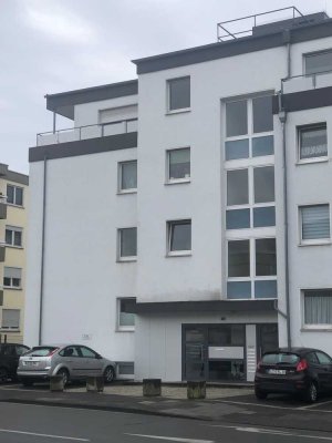 Gepflegte 3-Zimmer-Wohnung mit Balkon im 2. OG in Leverkusen-Quettingen-Biesenbach
