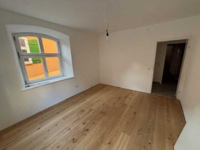 Erstbezug nach Sanierung: Geschmackvolle 3,5-Zimmer-Wohnung in Dinkelsbühl
