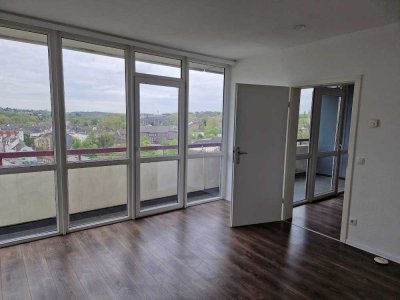 Helle 2-Zimmer-Wohnung mit Balkon in Mühlheim adR