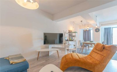 Geschmackvolle, vollständig renovierte 1,5-Zimmer-Wohnung mit Einbauküche in Hannover