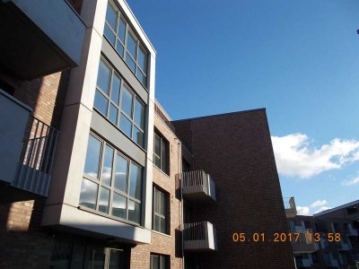 Kleine 2-Zimmer-Wohnung inkl. EBK, 2 Terrassen, Keller am Erphobogen (NUR für 1 Person!)