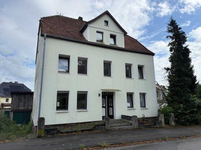 Ein- bis Zweifamilienhaus 204 m² Wohnfläche in Beverungen-Blankenau