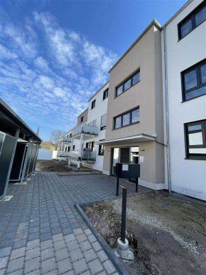 Exklusive Wohnung im Erdgeschoss mit Einbauküche und Garage