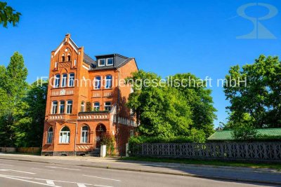 hochwertige 4 Zi.-Eigentumswohnung mit Mansarde, Gartenanteil und weiteren Extras in Dessau-Ziebigk