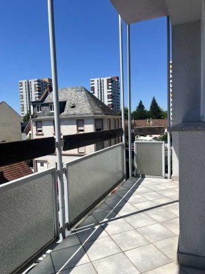 Voll möbliert! Lichtdurchflutete 1-Zimmer-Wohnung mit Balkon!