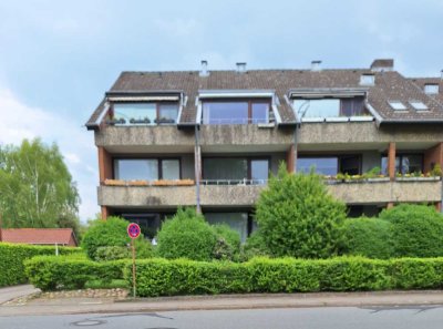 Top moderne 2,5-Zimmer-Wohnung mit Balkon und EBK in Halstenbek