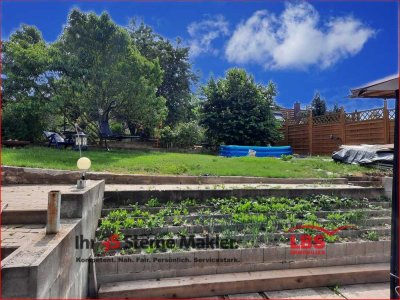 1 - 2 Familienhaus mit Scheune und Garage