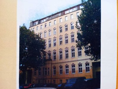 Exklusive, sanierte 2-Zimmer-DG-Wohnung mit Balkon und EBK in Berlin Mitte