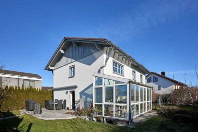 Wohntraum in Walpertskirchen mit großem Grundstück, Exklusives Wohnen in einem neuwertigen Haus