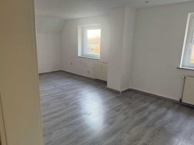 Helle, offene Wohnung für Singles oder Paare